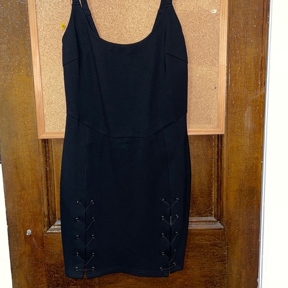 Black mini dress - Picture 3 of 5